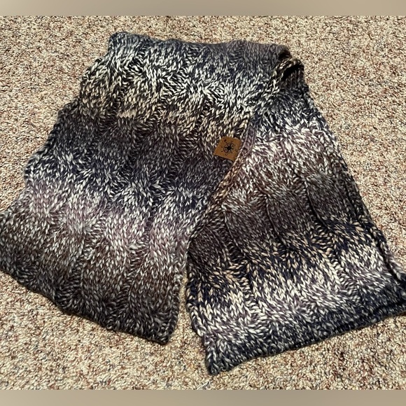 Knitted Scarf - Picture 1 of 1